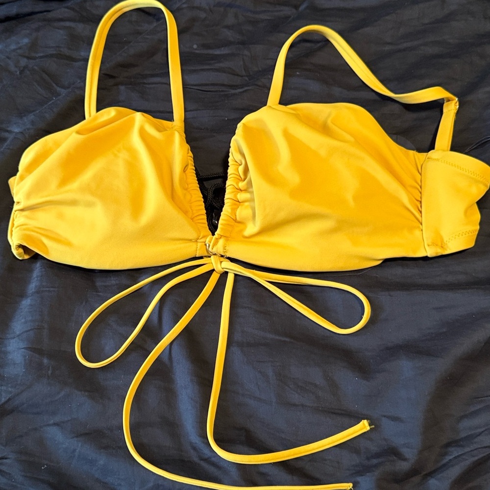Shade & Shore Vibrant Yellow Bikini Top 38D Tags